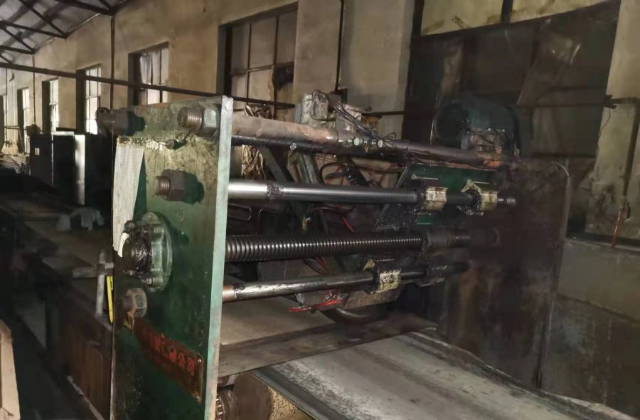 150 motorcycle tread extrusion line-285