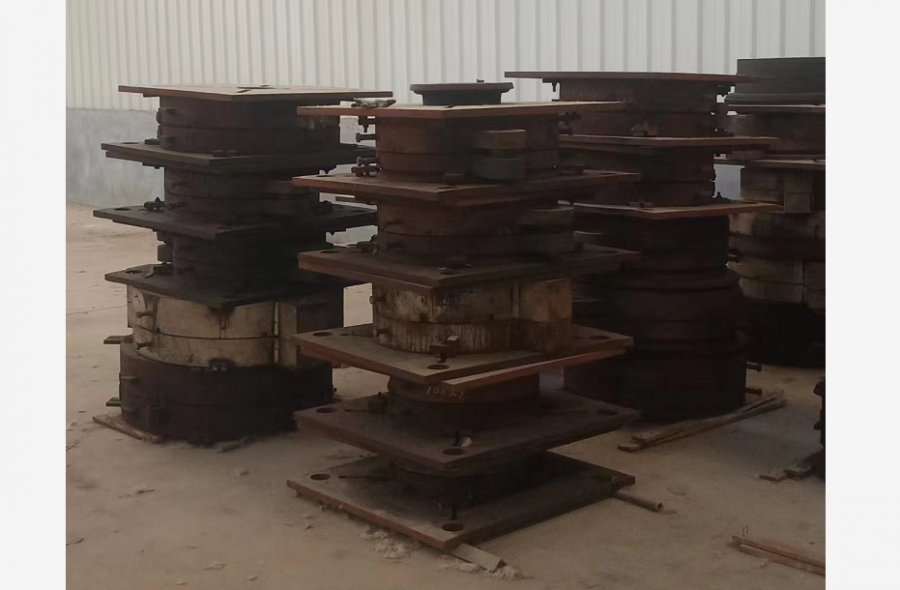 Solid tire curing press and molds-347