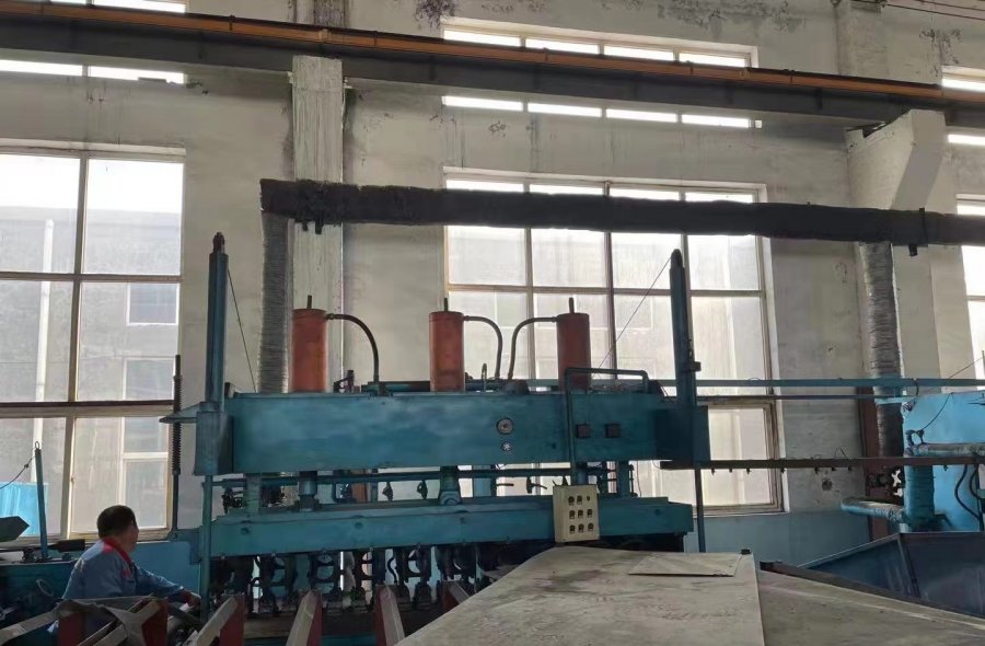 DFTMC Used curing press for raised edge conveyer belt-478