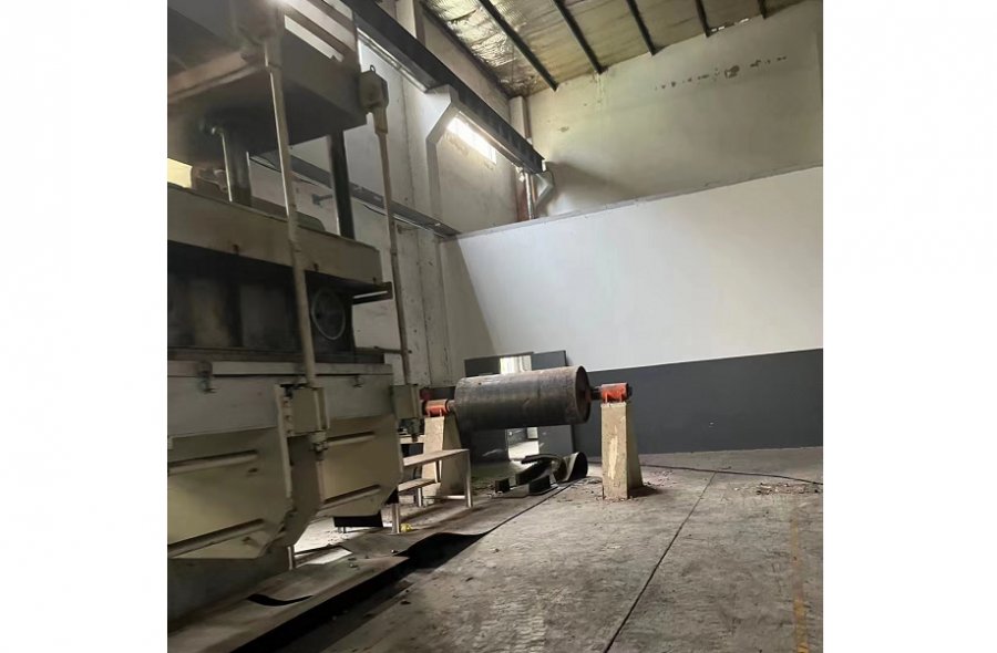 Used walled rubber belt curing press 1.4x2 and 1.4x2.2-634