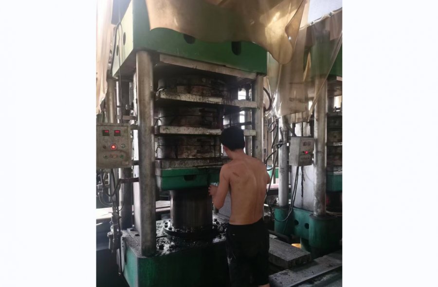 500t Solid tire curing press for sale-732