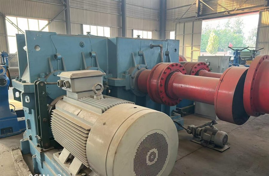 Refurbished 26" Open Mixing Mill for sale-790