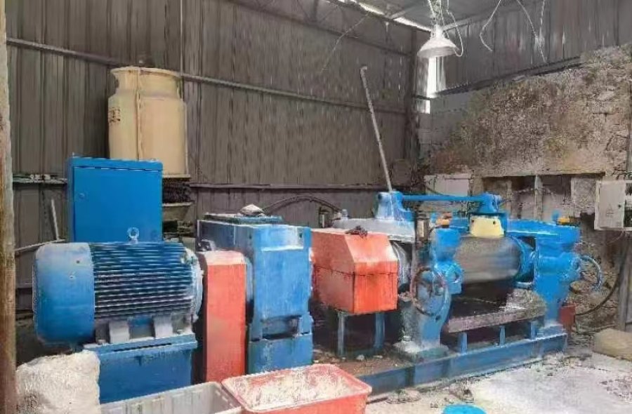 Used 18" Open mixing mill for sale-803