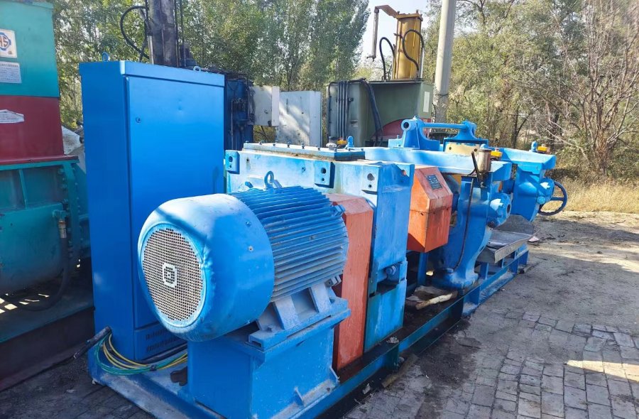 Used 18" Open mixing mill for sale-805