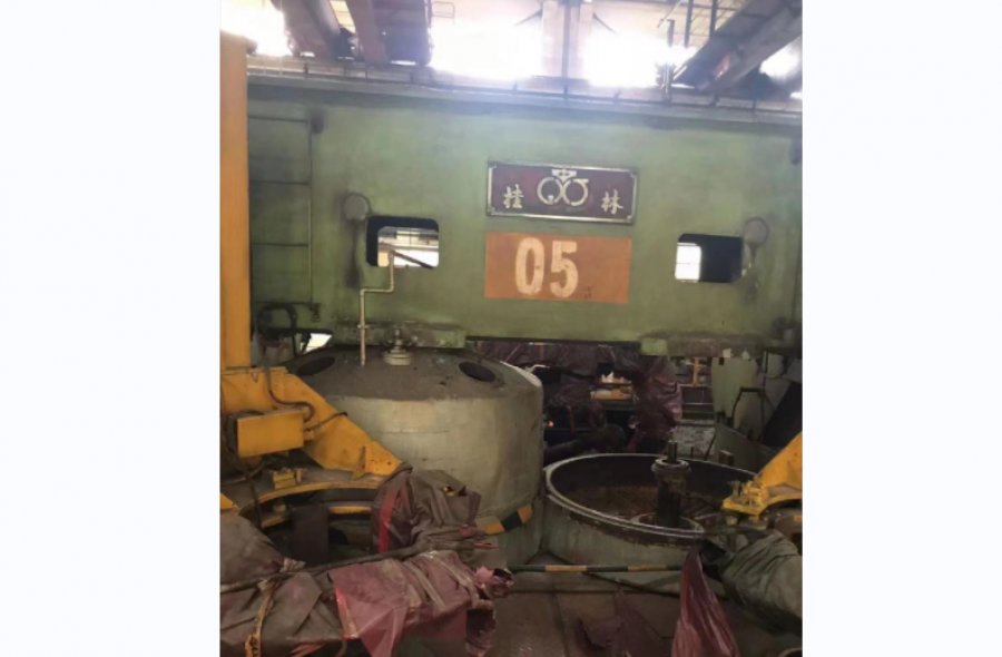 Used Bias Tyre Curing Press,63.5 curing press for sale-1040