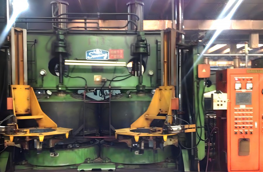 Yearly 2,400,000 PCS TBR Tire Factory For sale! -2091