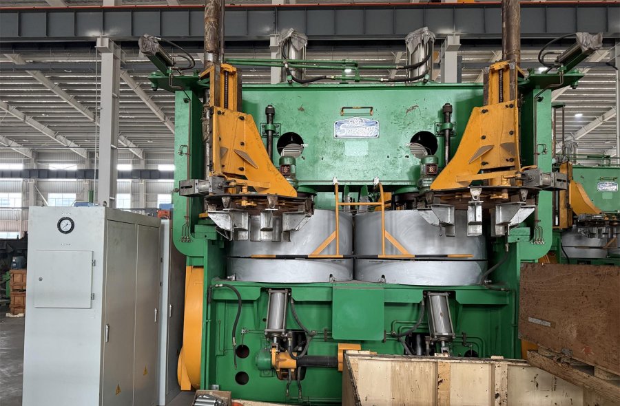 55" / 63.5" / 65"  TBR Tire Curing press for sale -2279