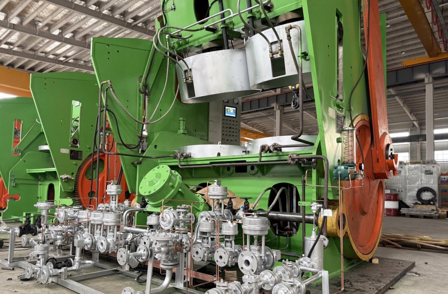 55" / 63.5" / 65"  TBR Tire Curing press for sale -2281