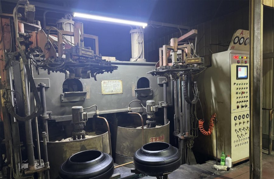 Used 45" 48" 55" Passenger car tire curing press-2342