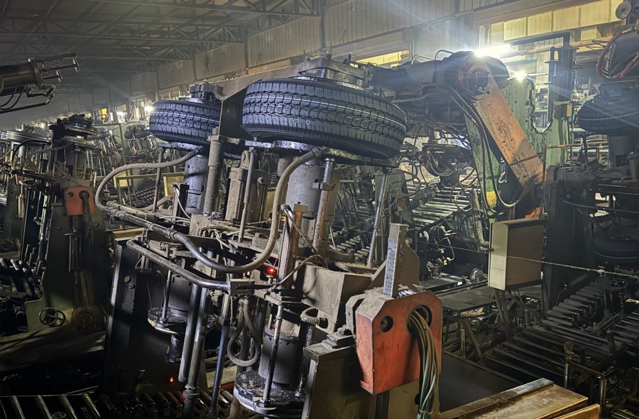 Used 45" 48" 55" Passenger car tire curing press-2345