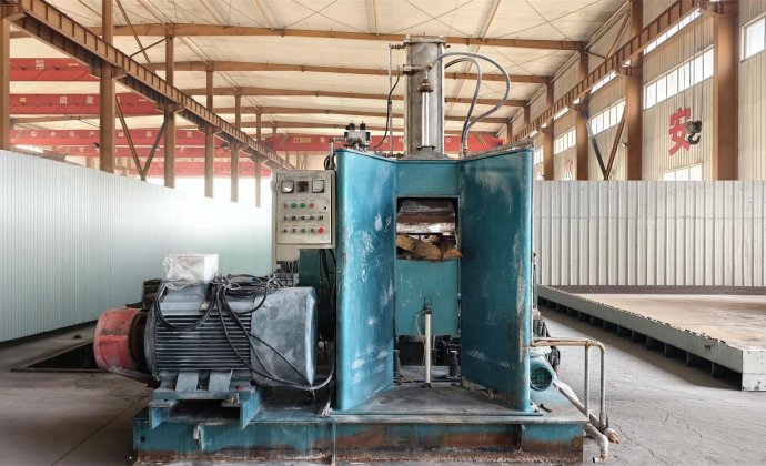 55L/75L/100L Banbury | Dalian Erxiang & Other Brands For Sale