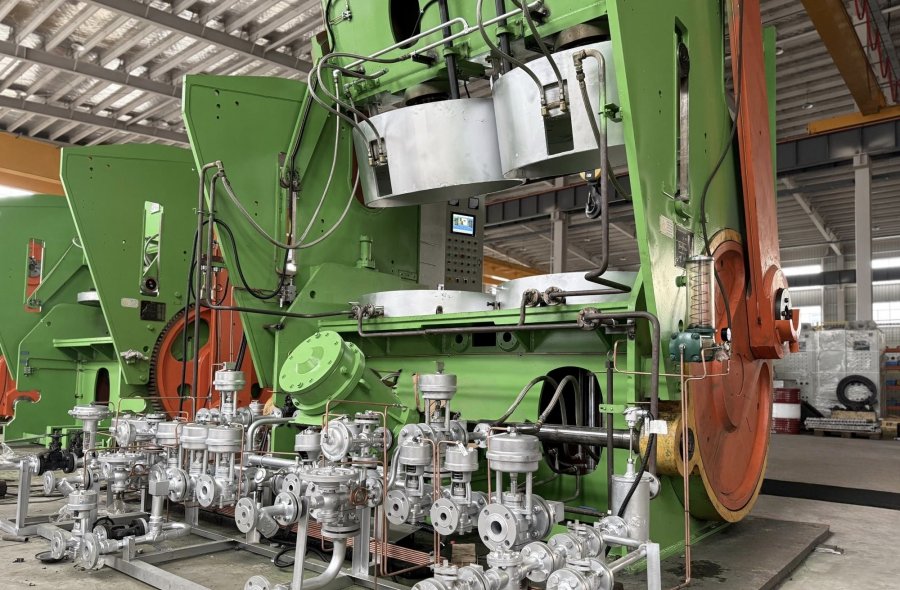 44" /55" / 63.5" / 65"  TBR Tire Curing press for sale -2366