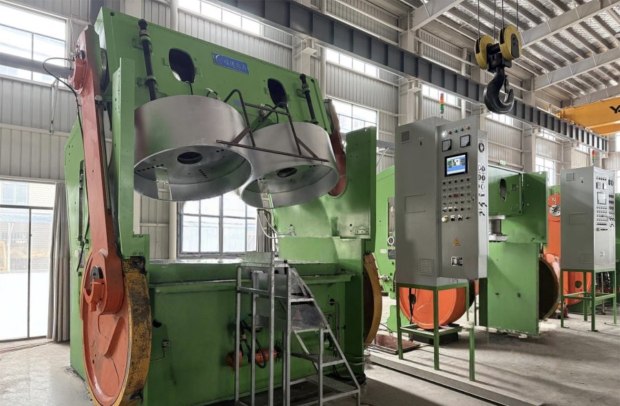 44" /55" / 63.5" / 65"  TBR Tire Curing press for sale -2372