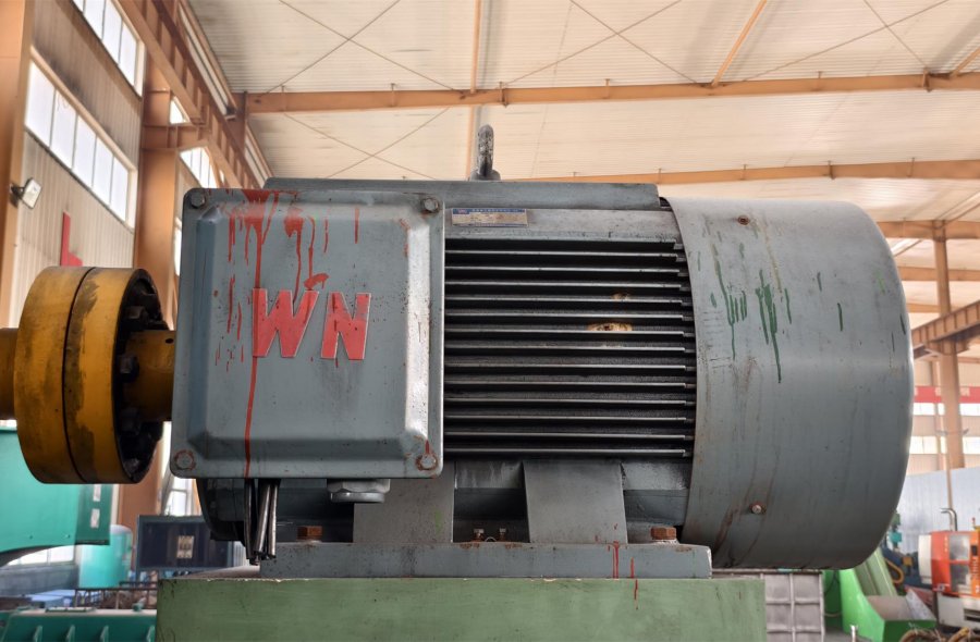 Wei Fu Hsing XM50 Drop-Type Internal Mixer For Sale-2460