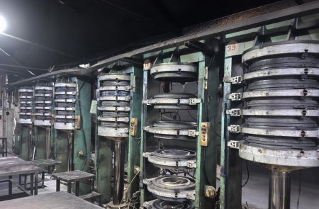 40 Sets of In-Use Motorcycle Tire Curing Presses for Sale