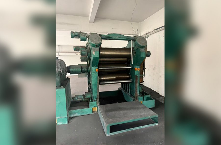 Four roll calender for sale with size 360*1120-2499