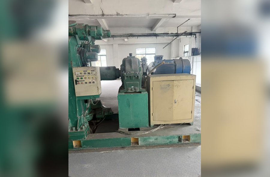 Four roll calender for sale with size 360*1120-2500