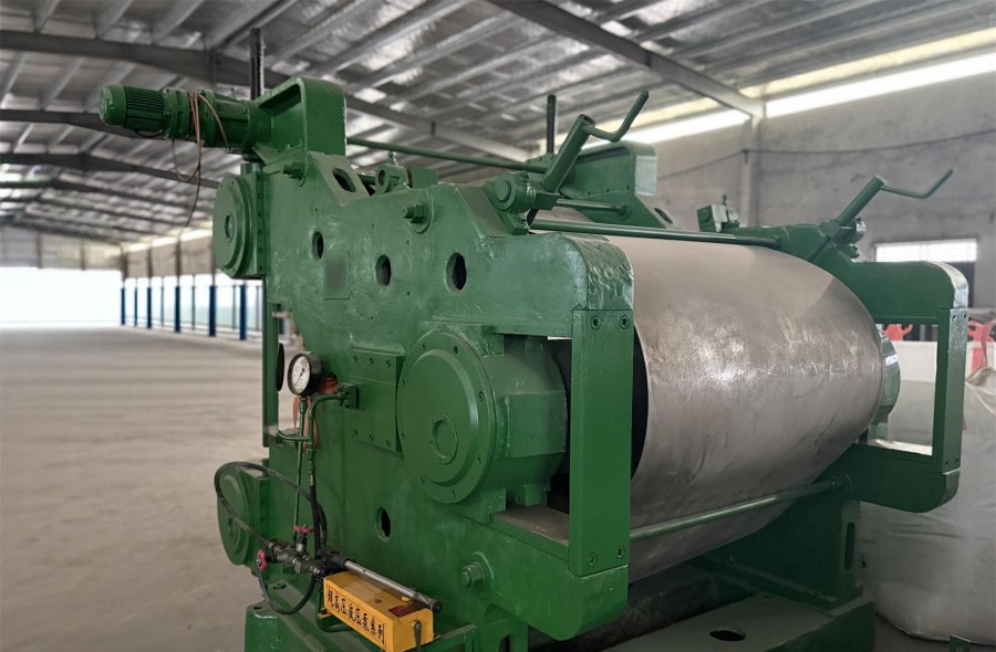 Three Used Φ700×1400 Rubbersheet Rotary Curing Machines for Sale-2506