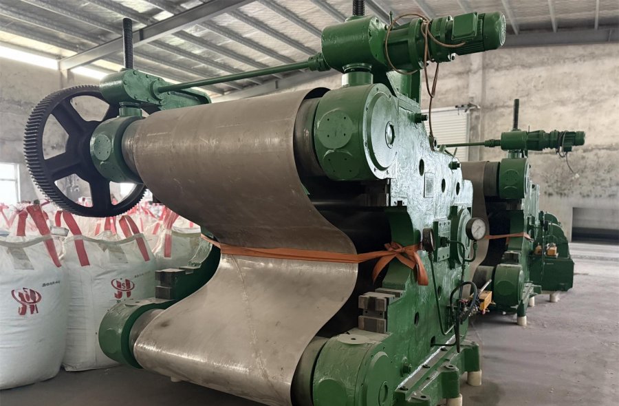 Three Used Φ700×1400 Rubbersheet Rotary Curing Machines for Sale-2509