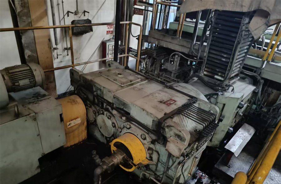 Used T/L Tread & Lip Extrusion Line For Sale-2542