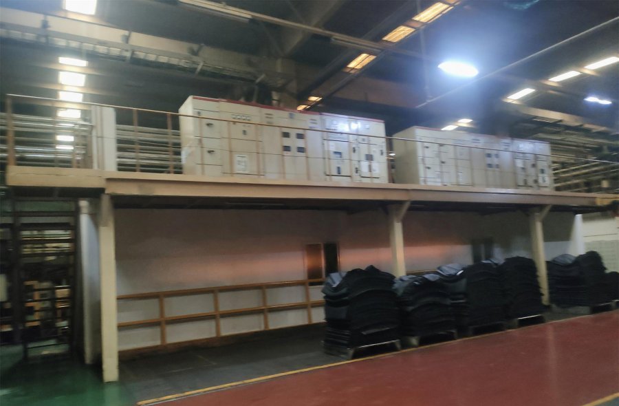 Used T/L Tread & Lip Extrusion Line For Sale-2534