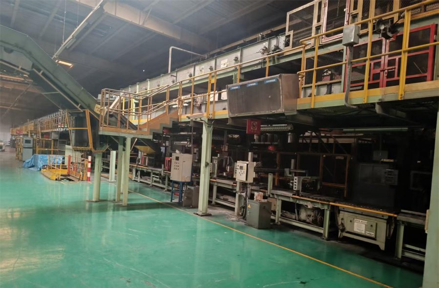 Used T/L Tread & Lip Extrusion Line For Sale-2544