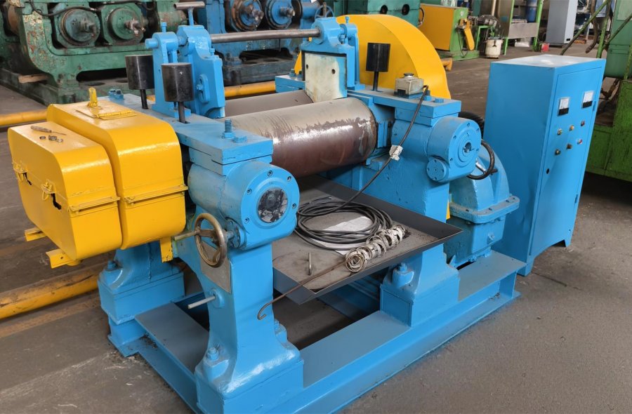 Used XK-250 Open Mill, Speed Ratio 1:1.17 | DFTMC-2607
