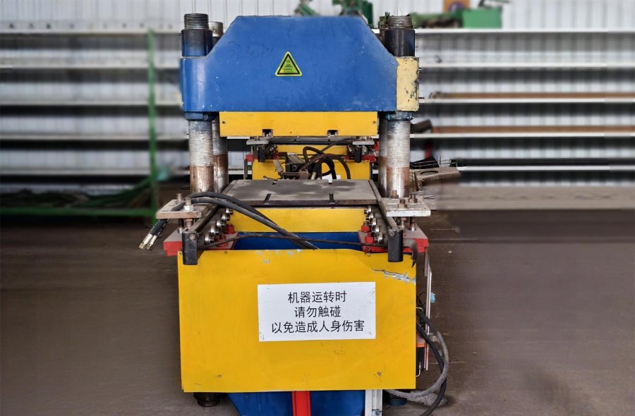 Used XLB 250T Rubber Compression Molding Press | 600×600mm Platens, 4-Column Design-2670