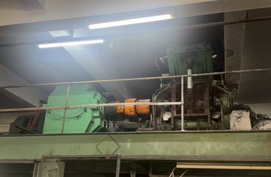Taiwan Made Drop Type XM150 Rubber Mixing Machine Used Rubber Processing Equipment-2809
