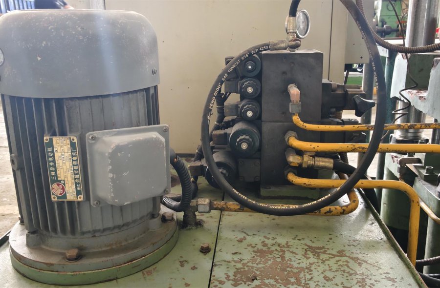 Yuyao HACEN 160T Plate Vulcanizing Machine DLB-500×550×1-2846