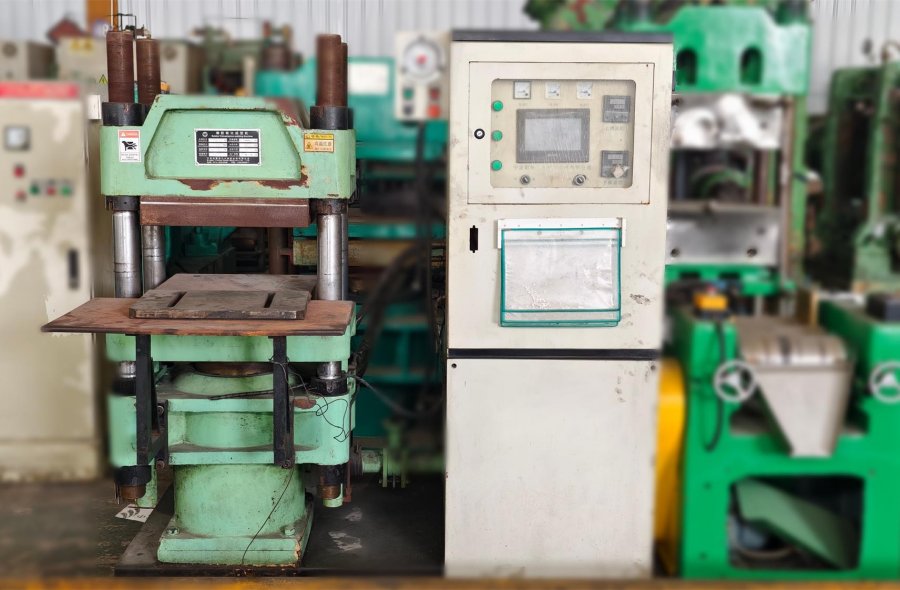 DFTMC Used 100T Rubber Vulcanizing Press XLB-450×450 | Ningbo Yinzhou Sanda Machinery-2837