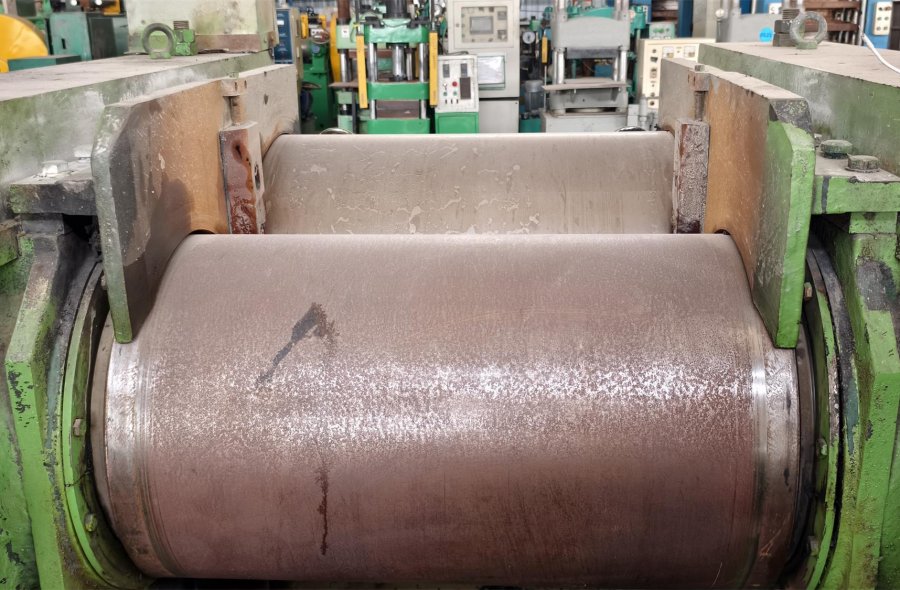 1 Unit Sichuan Yaxi XKJ-480 Refiner Mill In Stock, Ready For Direct Test Run-2956