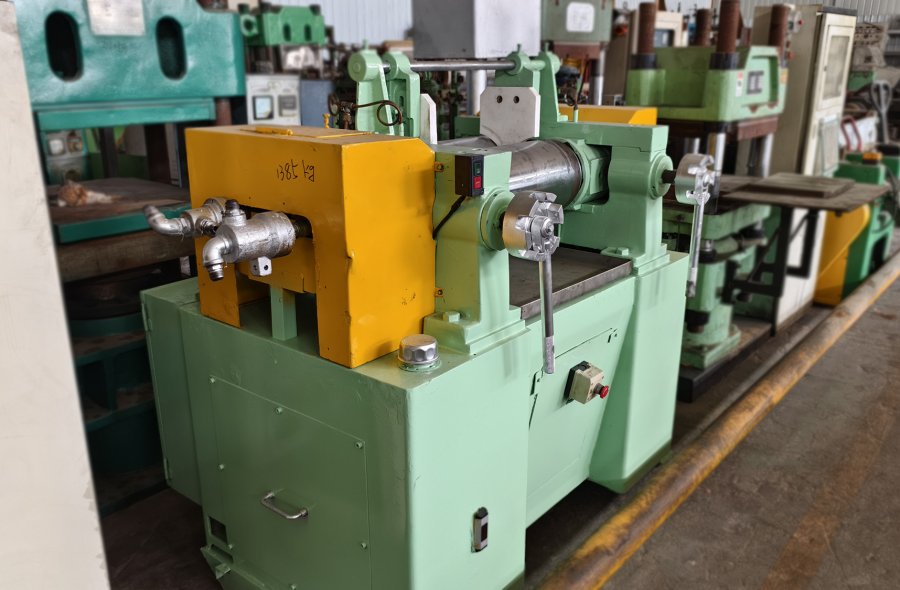 Used XK-200×510 8 Inch Two Roll Open Mixing Mill | Rubber Mixing Machine DFTMC-2981
