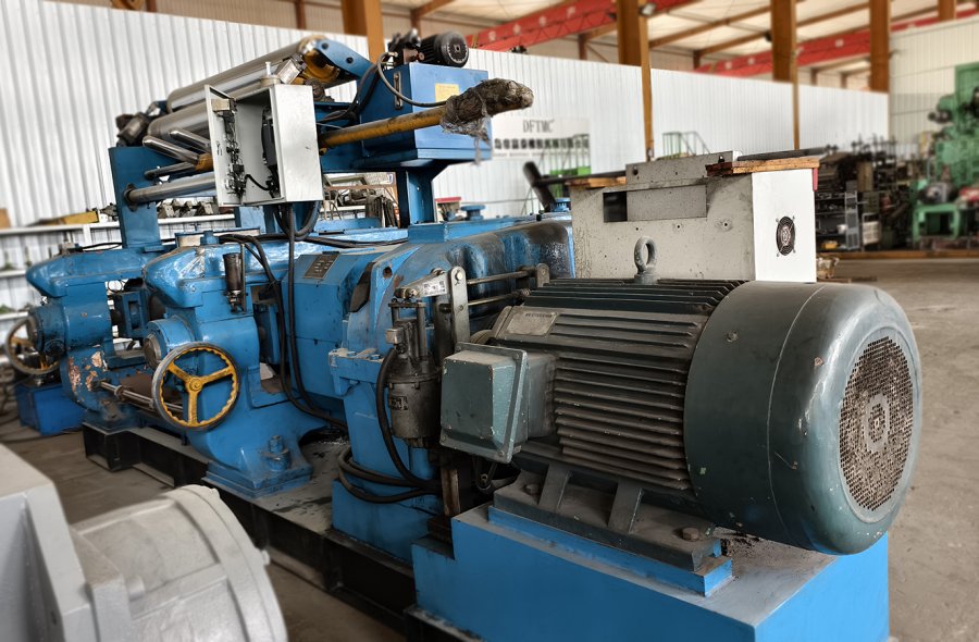Used 22" Open mixing mill for sale-3125