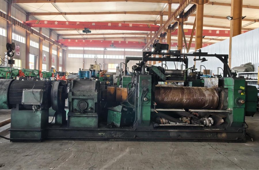 Used Taiwan KNEADER 22” Open Mixer For Sale, 1680mm Extended Roller-3134