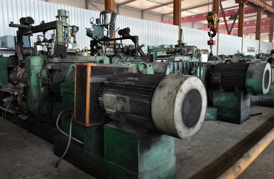 Used Taiwan KNEADER 22” Open Mixer For Sale, 1680mm Extended Roller-3138