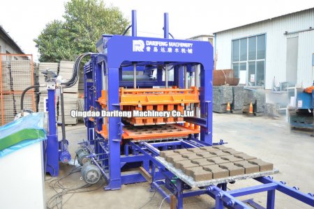 Static Pressure vs. Vibration Molding: The Evolution of High-Density Concrete Block Production