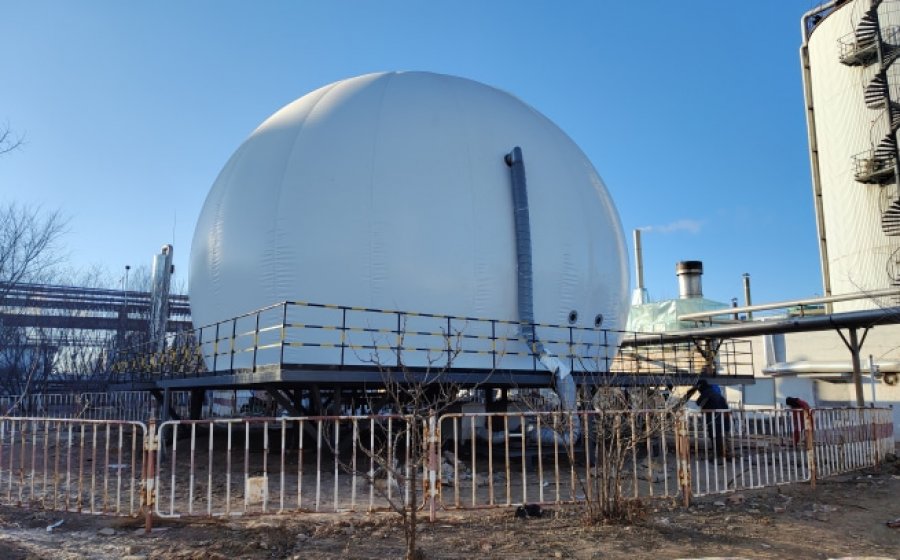 freestanding double-membrane gas holder in Jilin